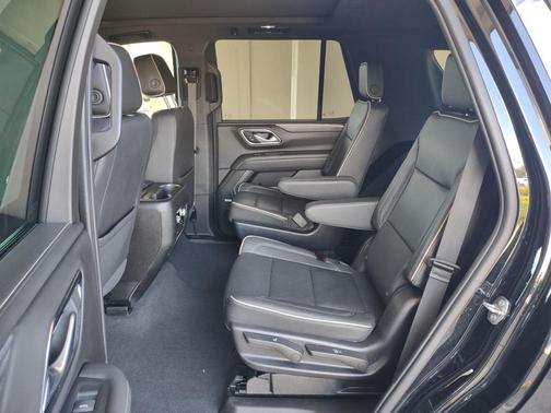 Onyx Black 2023 GMC Yukon SLT