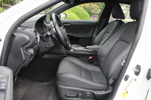 2022 Lexus IS 300 Base