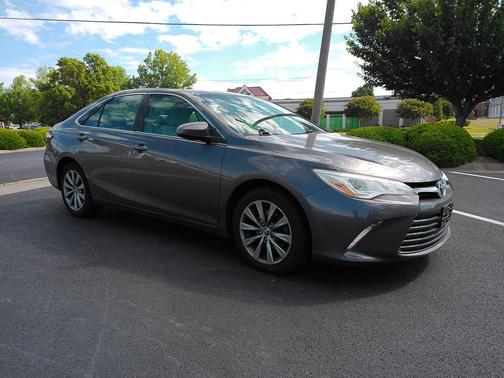 Predawn Gray Mica 2016 Toyota Camry XLE