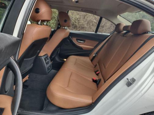 Alpine White 2015 BMW 328 328i