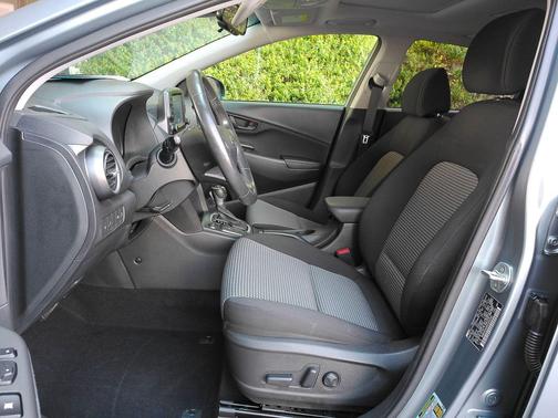 Silver 2019 Hyundai KONA SEL