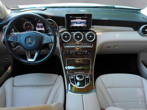 Polar White 2017 Mercedes-Benz GLC 300 Base