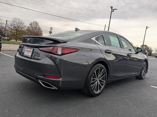 2025 Lexus ES 350 Base