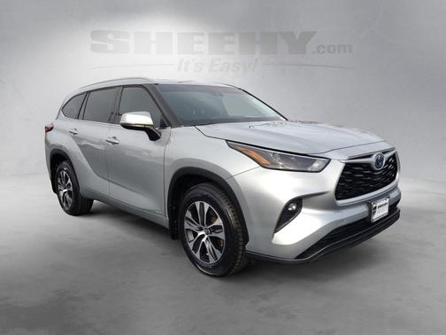 2022 Toyota Highlander Hybrid XLE