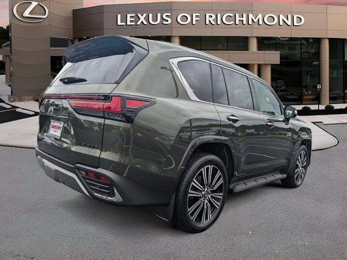 Nori Green Pearl 2026 Lexus LX 600 Luxury