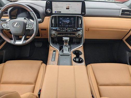 Nori Green Pearl 2026 Lexus LX 600 Luxury