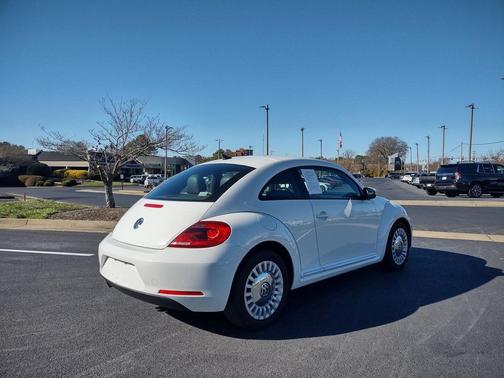 2015 Volkswagen Beetle 1.8T