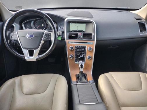 2017 Volvo XC60 T5 Inscription