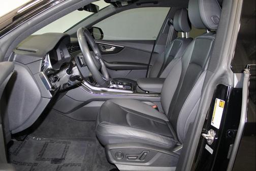2021 Audi Q8 55 Premium