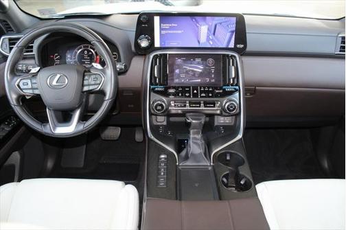 2022 Lexus LX 600 Luxury