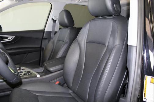 2019 Audi Q7 45 Premium Plus