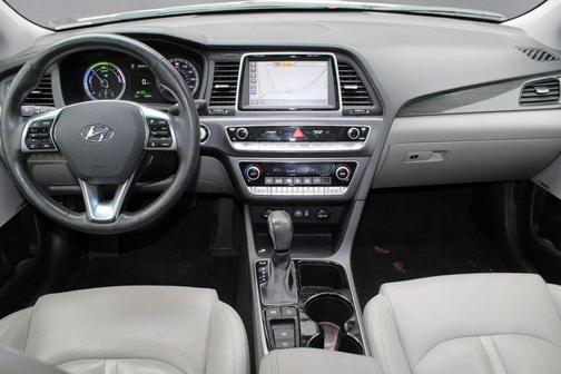 2018 Hyundai SONATA Hybrid Limited