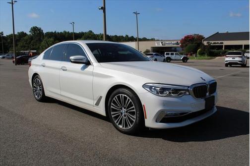 2018 BMW 530 530i