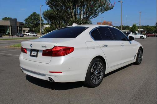2018 BMW 530 530i