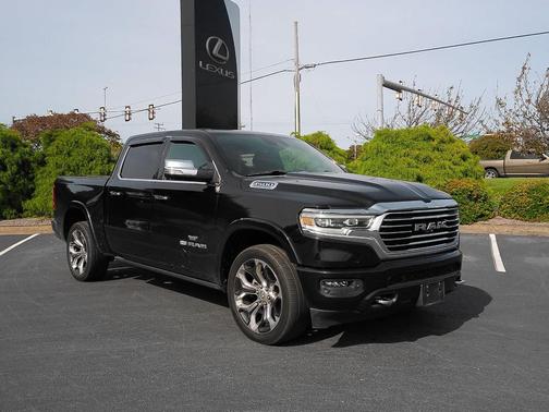 Diamond Black Crystal Pearlcoat 2021 RAM 1500 Longhorn