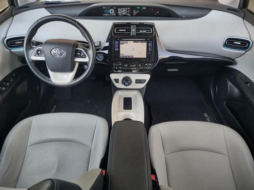 2016 Toyota Prius Four