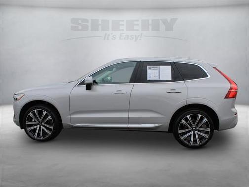 2023 Volvo XC60 B5 Ultimate Bright Theme