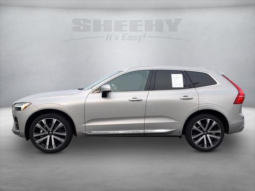 2023 Volvo XC60 B5 Ultimate Bright Theme