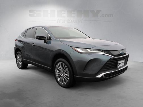 Coastal Gray Metallic 2023 Toyota Venza Limited
