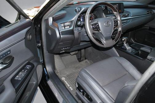 2021 Lexus ES 250 Base