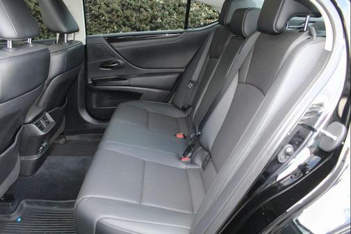 2021 Lexus ES 250 Base