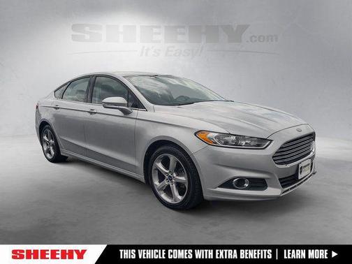 Ingot Silver 2013 Ford Fusion SE