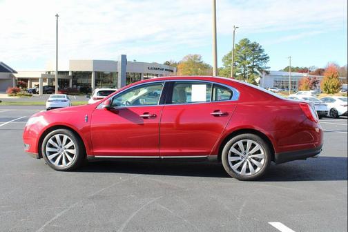 2014 Lincoln MKS Base