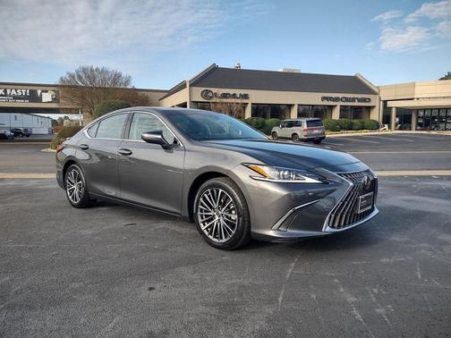 2025 Lexus ES 350 Base