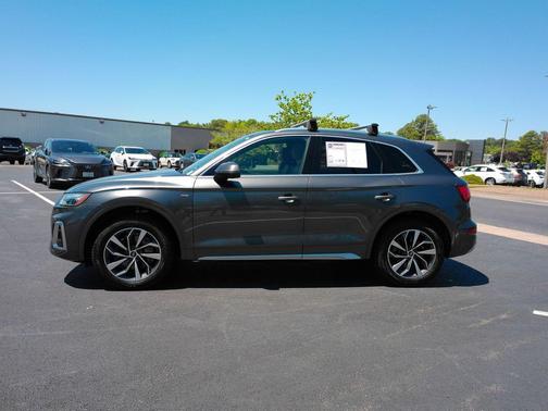 Daytona Gray Pearl Effect 2022 Audi Q5 45 S line Premium Plus