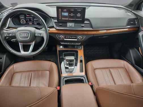 Daytona Gray Pearl Effect 2022 Audi Q5 45 S line Premium Plus