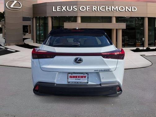 Ultra White 2026 Lexus UX 300h Premium