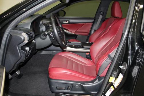 2019 Lexus IS 300 Base