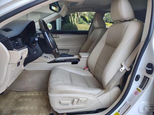 2015 Lexus ES 350 Crafted Line