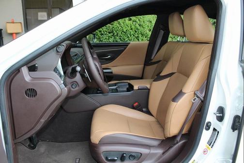 2019 Lexus ES 350 Base
