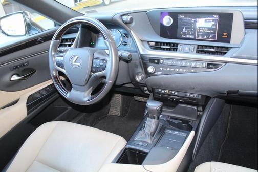 2021 Lexus ES 350 Base
