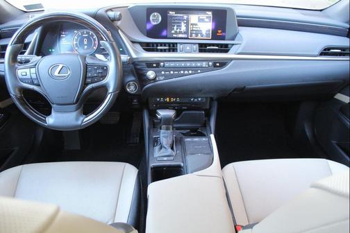2021 Lexus ES 350 Base