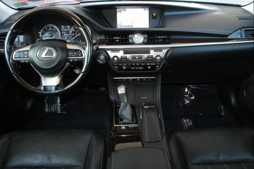 2016 Lexus ES 350 Base