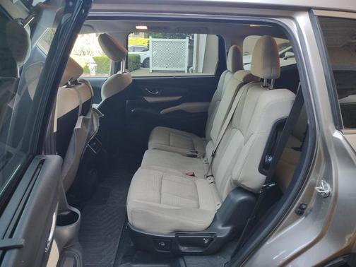 Tungsten Metallic 2020 Subaru Ascent Premium 8-Passenger