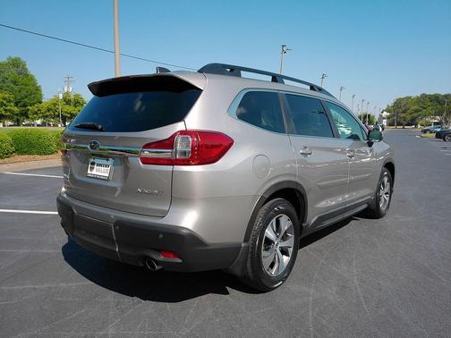 Tungsten Metallic 2020 Subaru Ascent Premium 8-Passenger