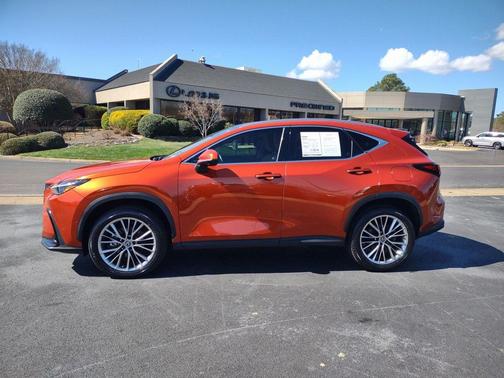 2022 Lexus NX 350h Luxury