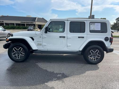 2024 Jeep Wrangler 4-Door Sahara 4x4