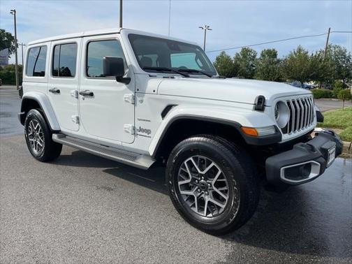2024 Jeep Wrangler 4-Door Sahara 4x4