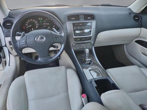2010 Lexus IS 250C Base