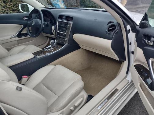 2010 Lexus IS 250C Base