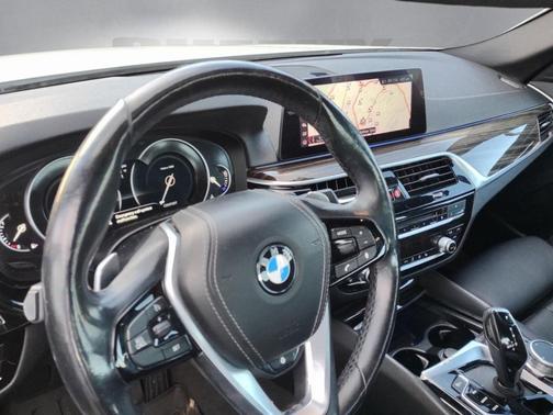 2019 BMW 530 xDrive