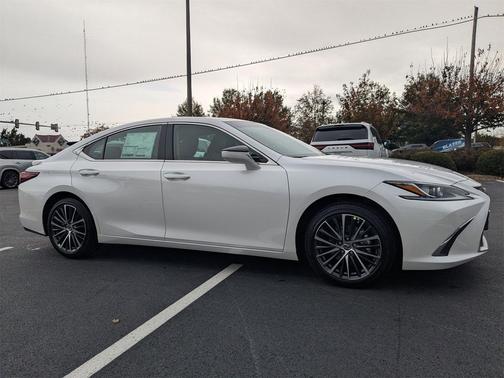 2025 Lexus ES 350 Base