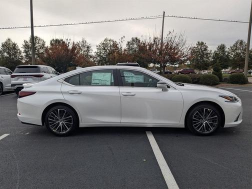 2025 Lexus ES 350 Base