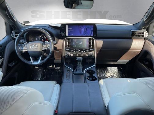 2023 Lexus LX 600 Luxury