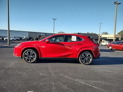2023 Lexus UX 250h Base