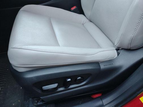 2023 Lexus UX 250h Base